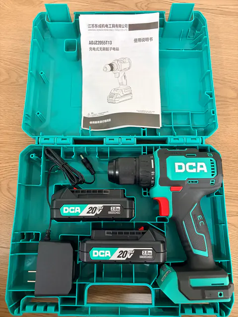DCA ADJZ2055T photographed 4.0 Ah kit in its carrying case